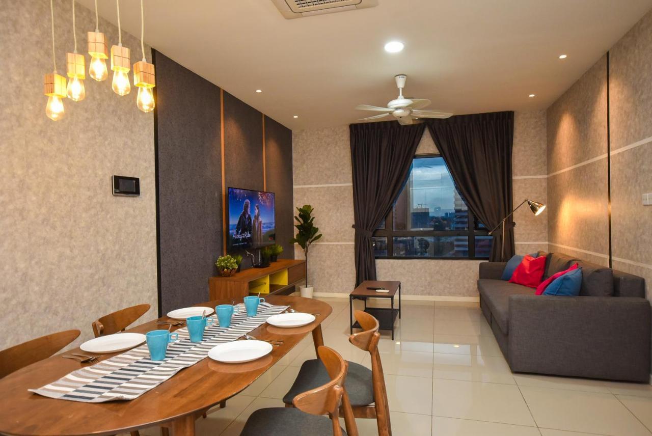 Suasana Residence By Nest Home Джохор-Бару Екстер'єр фото